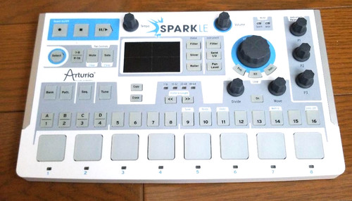 Arturia spark hybrid drum - arturia, le