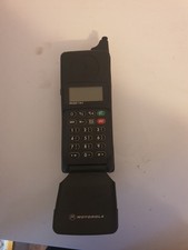 Vintage Motorola Micro TAC International 7200 Cellphone, Flip Phone with Battery