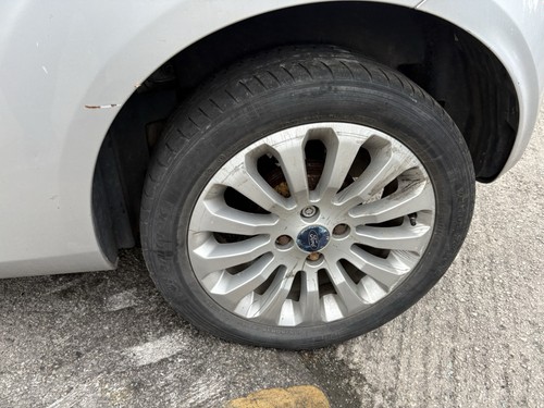 Ford alloy wheel spoke - ka,