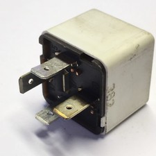 Vauxhall Astra Zafira Vectra 4 PIN White Headlamp Washer Relay GM 24438885 -#43