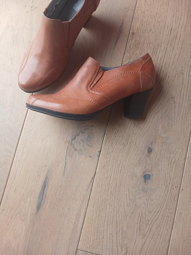 Nwot box ladies - ladies, leather