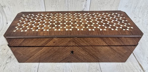 Marquetry tumbling blocks - marquetry, 'tumbling