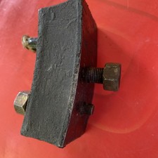 Vintage Engine Mounting BMC.? Pat..No 43187. 2.3x6.5x3.8cm