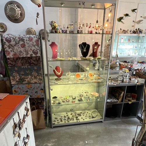 Glass floor standing jewellery - standing,