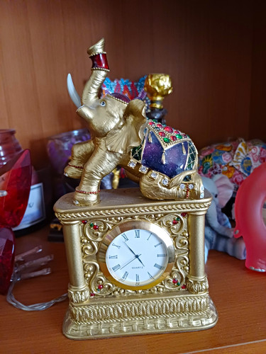 Gold tone elephant mantel - tone, mantel/desk