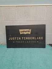 Original Wooden LEVI’S