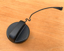 Genuine Toyota Aygo Yaris Corolla Auris Prius Avensis Rav 4 Fuel Filler Cap