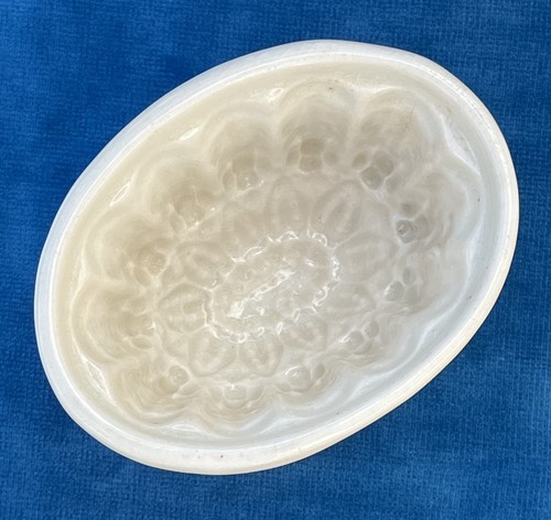 Antique jelly mould sunflower - jelly,