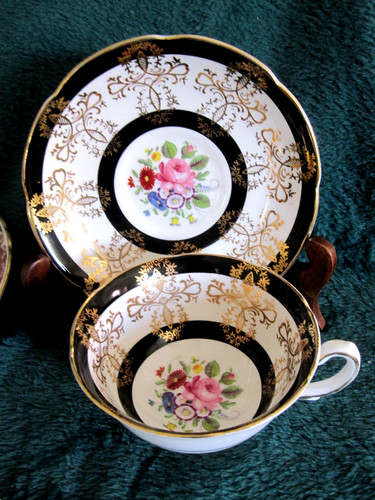 Beautiful vintage royal - beautiful,