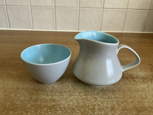 Poole twintone pottery - -, sky