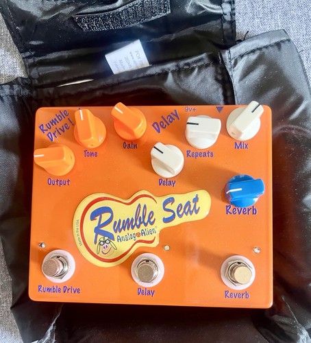 Analog alien rumble seat - analog,