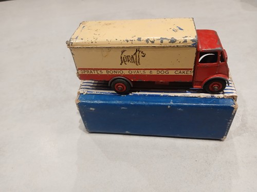 Dinky supertoys 917 guy van - supertoys,