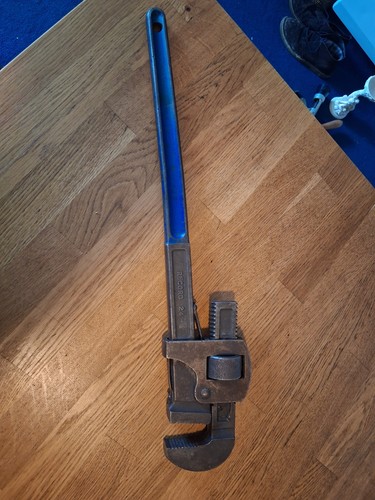 Record adjustable pipe - ,