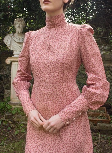Vtg 1970s the dove - the,