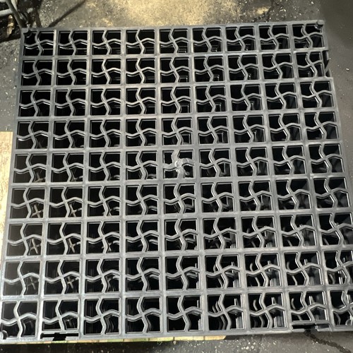 Black plastic ground - plastic,