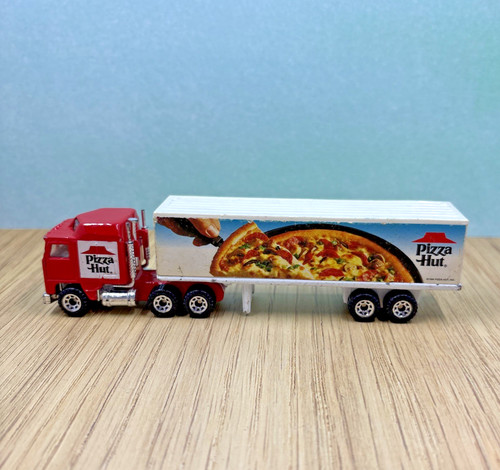Matchbox pizza hut big rig - hut,
