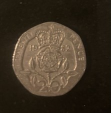 1982 20p Twenty Pence Coin, First Year of Mint, Queen Elizabeth II Era Rare