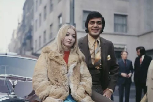 Welsh folk singer mary hopkin - folk,