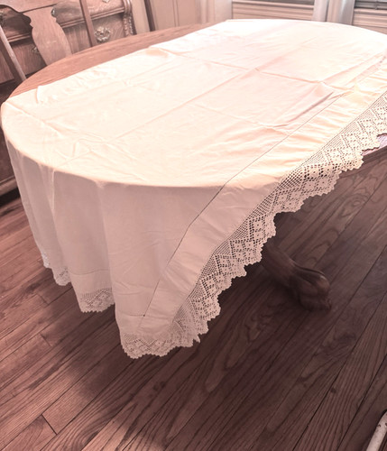 Vtg white buffet table - white, runner