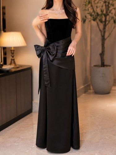 Elegant black evening gown - black,