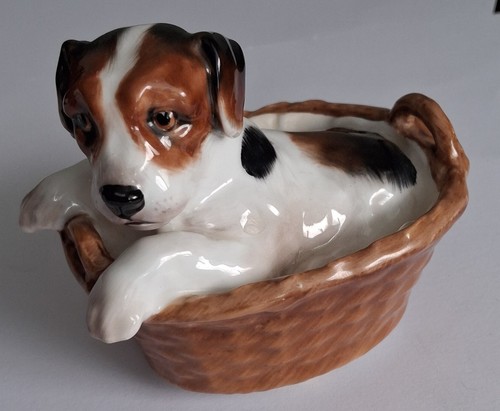 Royal doulton terrier - doulton, in