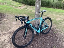 Bianchi Oltre XR3 Road