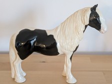 RARE BESWICK HORSE VANNER GYPSY COB BLACK AND WHITE. HAND PAINTED .SIGNATURE