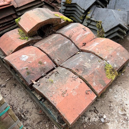 Reclaimed terracotta red wall - red,