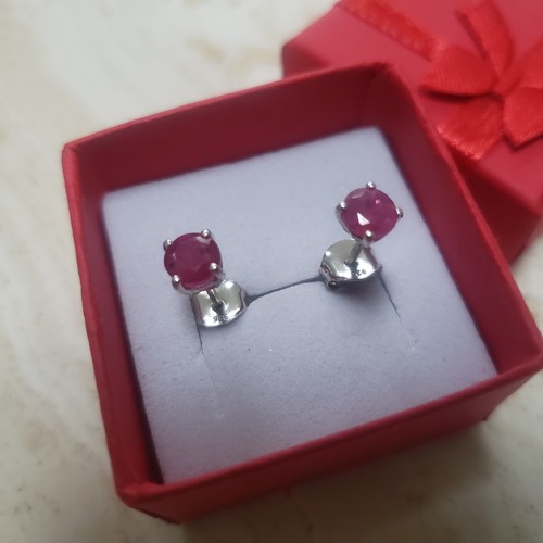 African ruby 85 carat - ruby,,