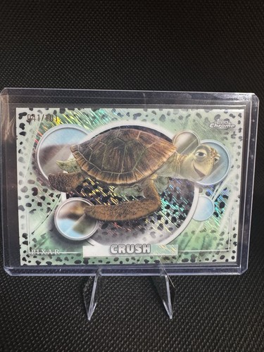 Topps chrome disney pixar - chrome,