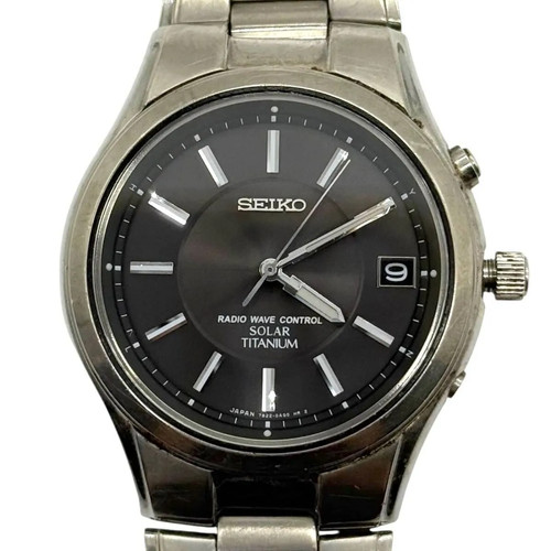 Working slightly damaged seiko - damaged,