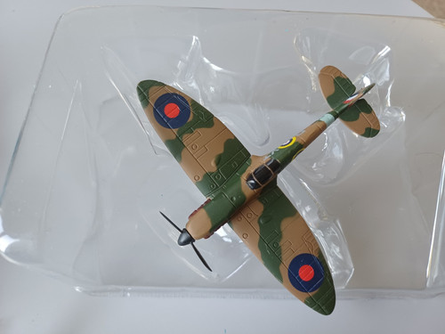 Corgi fighting machines - corgi,