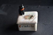 CARLTON CRESTED CHINA BLACK CAT  ON 2" TRINKET BOX CLACTON-ON-SEA  CREST