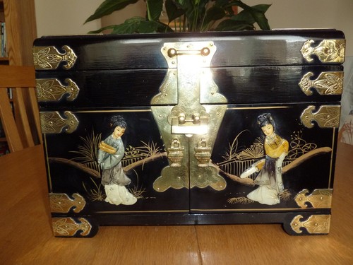 Vintage oriental black - oriental,