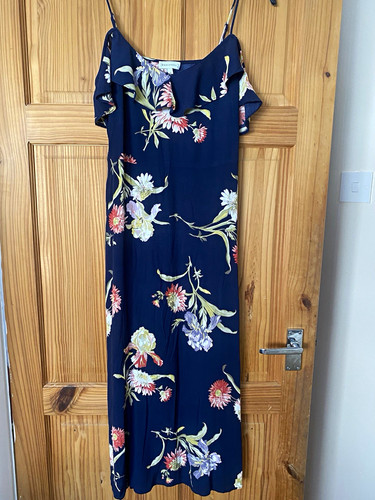 Warehouse size navy floral - warehouse,