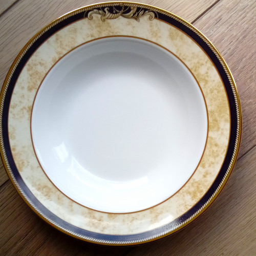 Wedgwood cornucopia 8ins - wedgwood,