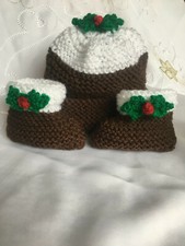 EASY DK KNITTING PATTERN CHRISTMAS PUDDING BABY HAT BOOTEES PREM NEWBORN 3 MTHS