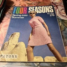 Vintage Patons 152 Knitting Pattern booklet Ladies Clothes 1960’s/mod style