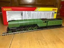Hornby R3171 LNER 2-8-2 Class