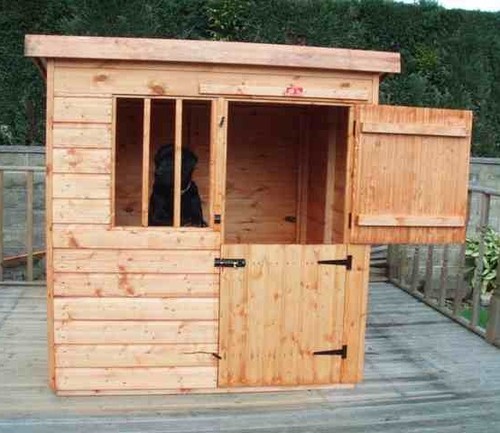 Wooden deluxe dog kennel large - dog,