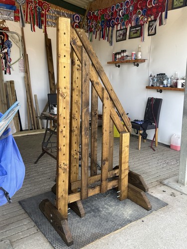 Pair sloping wooden - wooden, 5’6