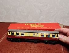 Hornby Triang R224 Restaurant Car Maroon and Cream M2001 Coach