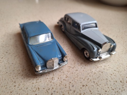 Dinky toys mercedes - dinky, 220se