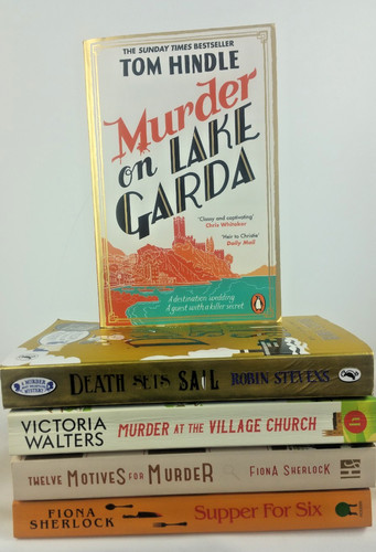 Cosy crime mystery book - book, bundle