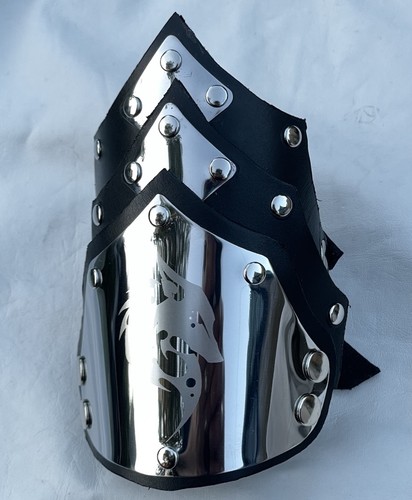 Wolf black leather cuff - black,