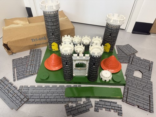Vintage triang boxed castle - vintage,