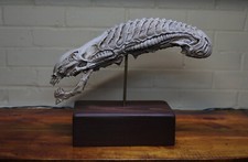 Scale resin Alien Aliens Xenomorph skull movie Replica Statue