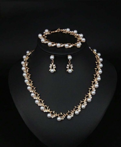 Pearl rhinestone necklace - pearl,