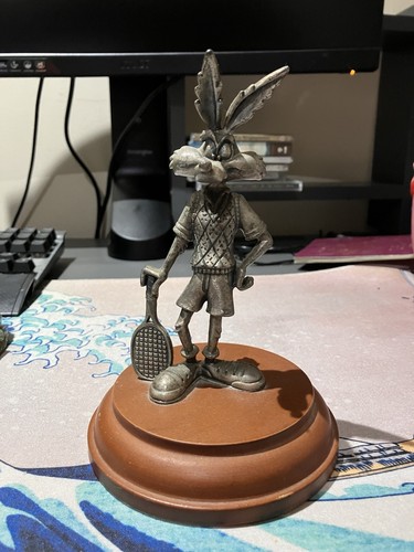 Looney tunes wile - wile, e