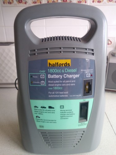 Halfords 12v car - halfords,
